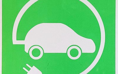 cartel-punto-de-recarga-vehiculos-electricos-verde.jpg